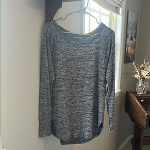 Athleta Gray Long Sleeve Top